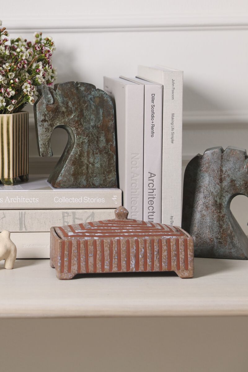 Brown Banda Storage Box