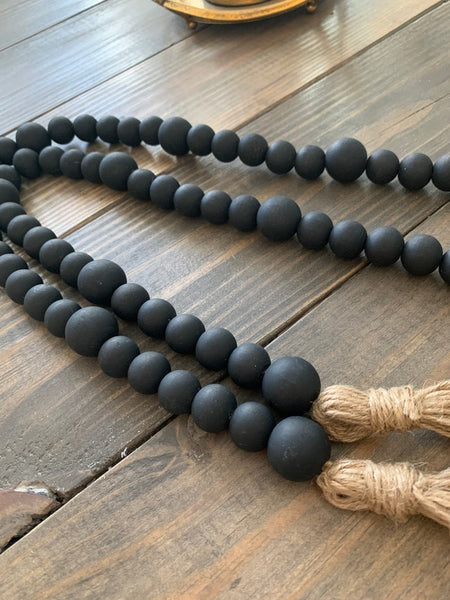 MATTE BLACK BEADS